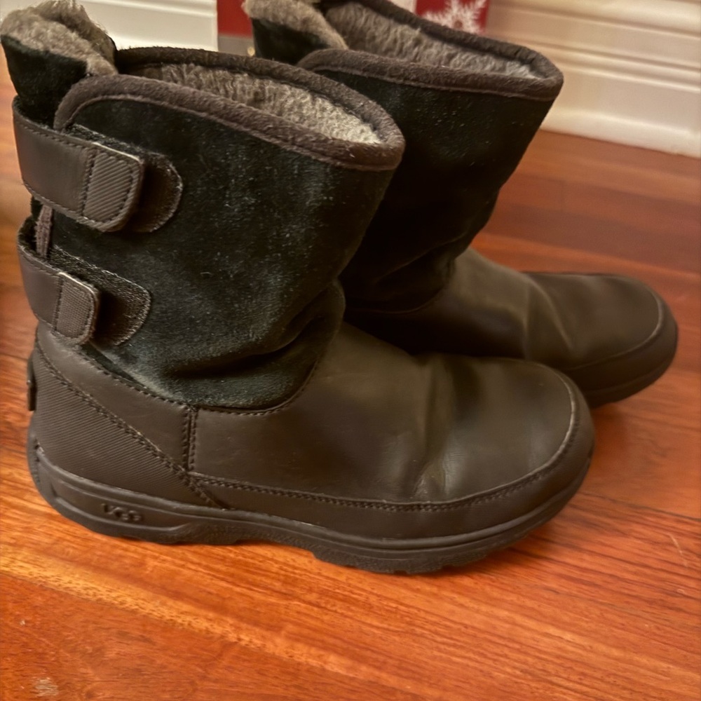UGG Kids Dark Brown and Black Boots